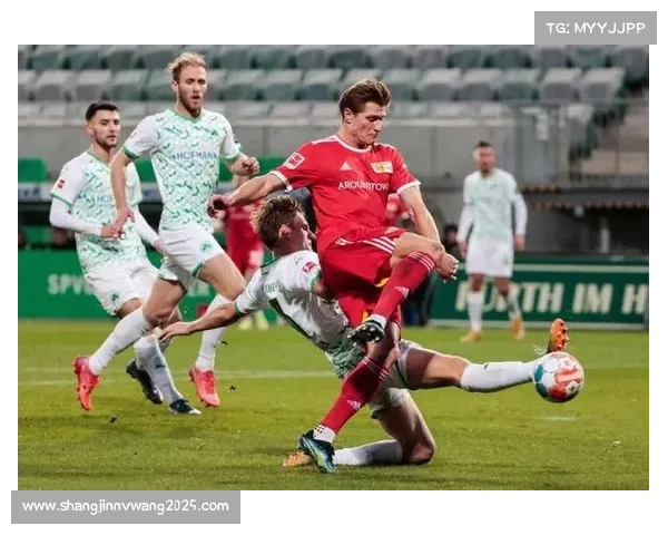 门兴vs奥格斯堡，保级六分战考验两队客场表现